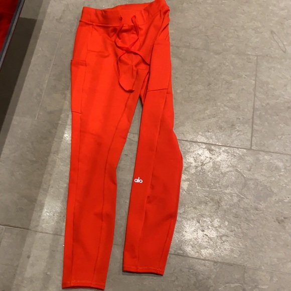 ALO Yoga High-Waist Checkpoint Legging - Picture 4 of 7